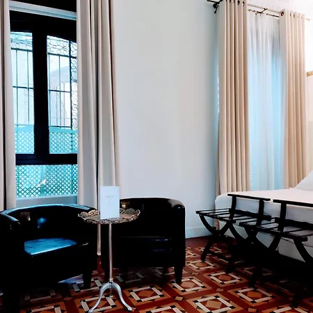 Отель Madinat 4*