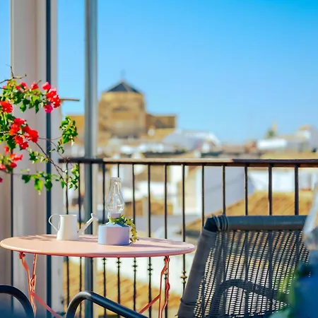 فندق مدينة 4*